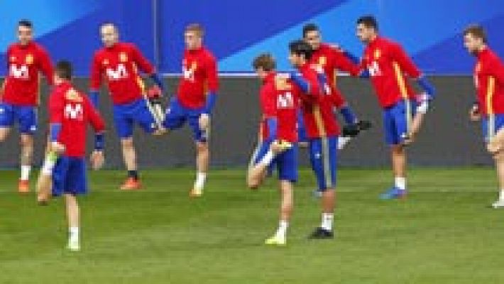 Telediario 1 - España y Francia pasan examen en Saint Denis