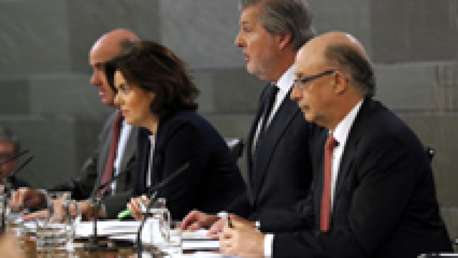 Informativo 24h: El Gobierno prepara unos presupuestos "coherentes con la corrección del déficit público" | RTVE Play