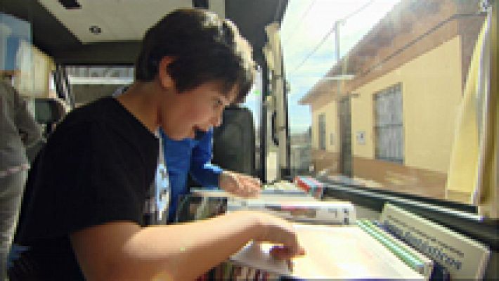 Telediario 1 - Día de la Literatura Infantil y Juvenil: Un 84% de los jóvenes de entre 10 y 13 años son lectores habituales