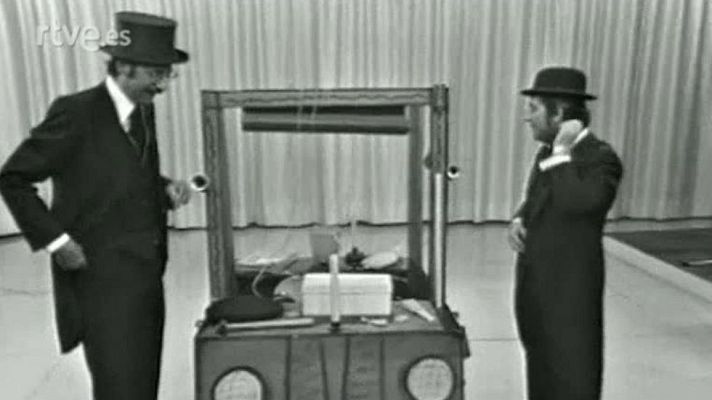 Programas y Concursos en el Archivo de RTVE - Todo es posible en domingo - Sketch de Tip y Coll