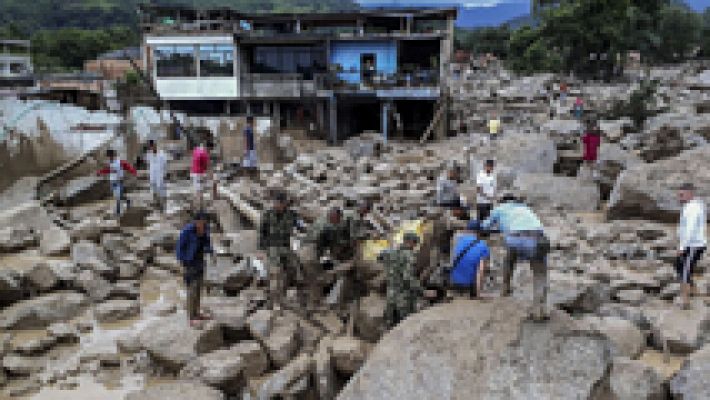 Decenas de muertos por una avalancha en Colombia