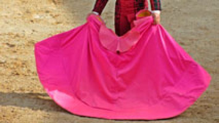 Telediario 1 - En España hay unas cincuenta escuelas taurinas