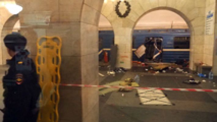 Al menos diez muertos y decenas de heridos en una explosión en el metro de San Petersburgo