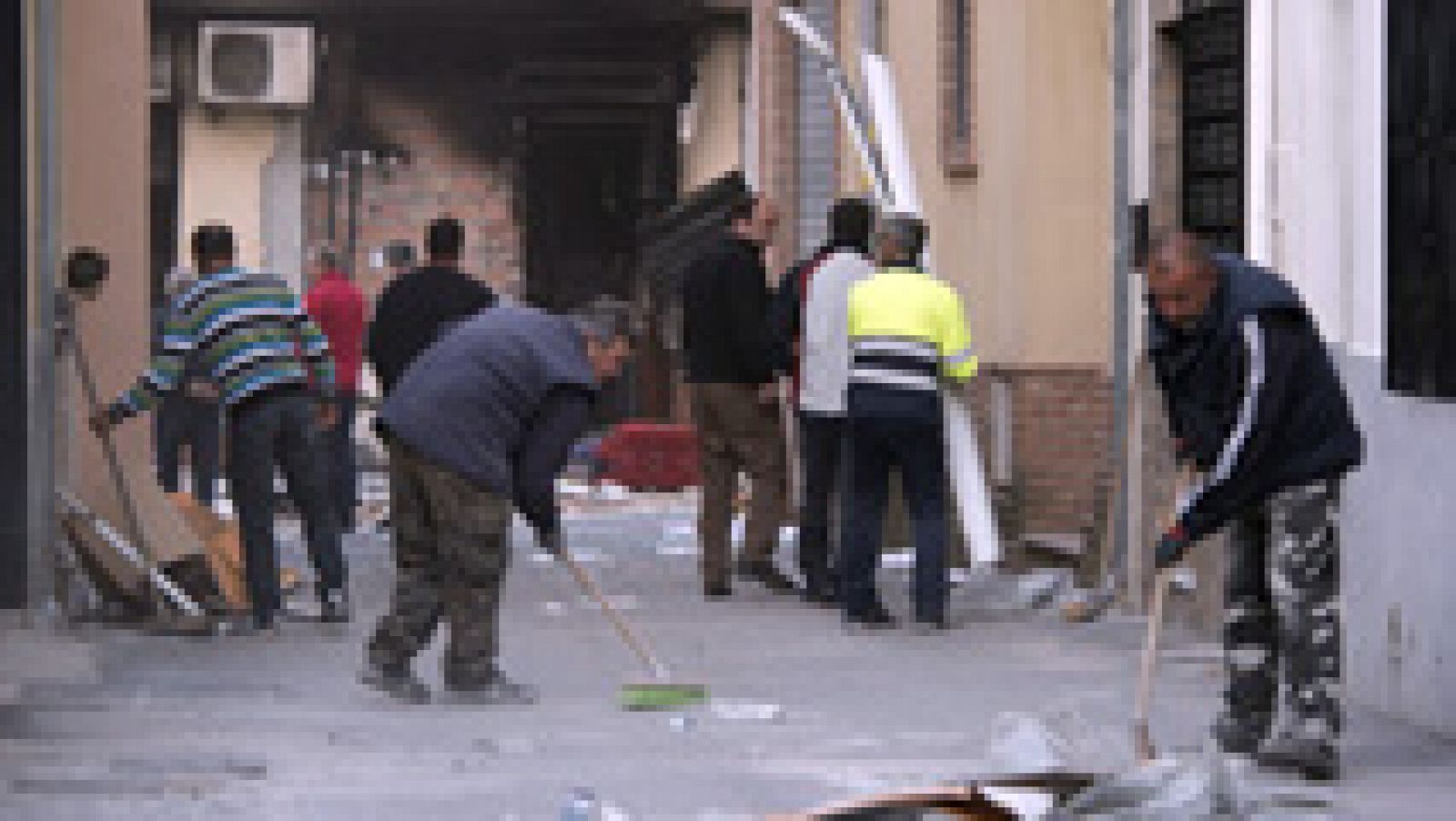 Telediario 1: Ocho heridos en una explosión en la localidad granadina de Dúrcal | RTVE Play