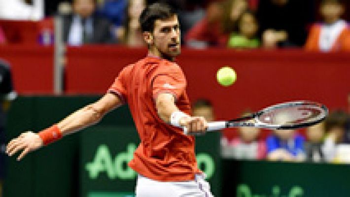 Djokovic cumple los pronósticos y gana cómodamente a Ramos