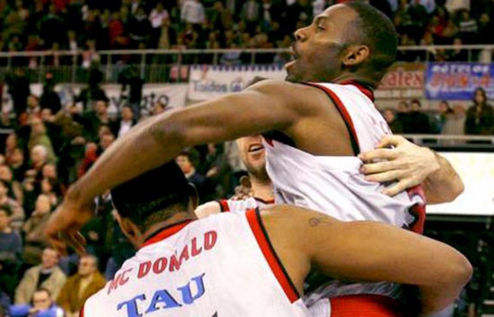 CB Granada 86-87 Tau Vitoria