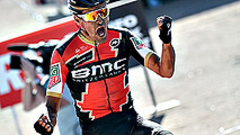 El belga Greg Van Avermaet (BMC), campeón olímpico en ruta, se ha proclamado vencedor de la 115 edición de la París-Roubaix, la "reina de las clásicas", tras ganar el pulso al esprint al checo Zdenek Stybar (Quick Step) y al holandés Sebastian Langev