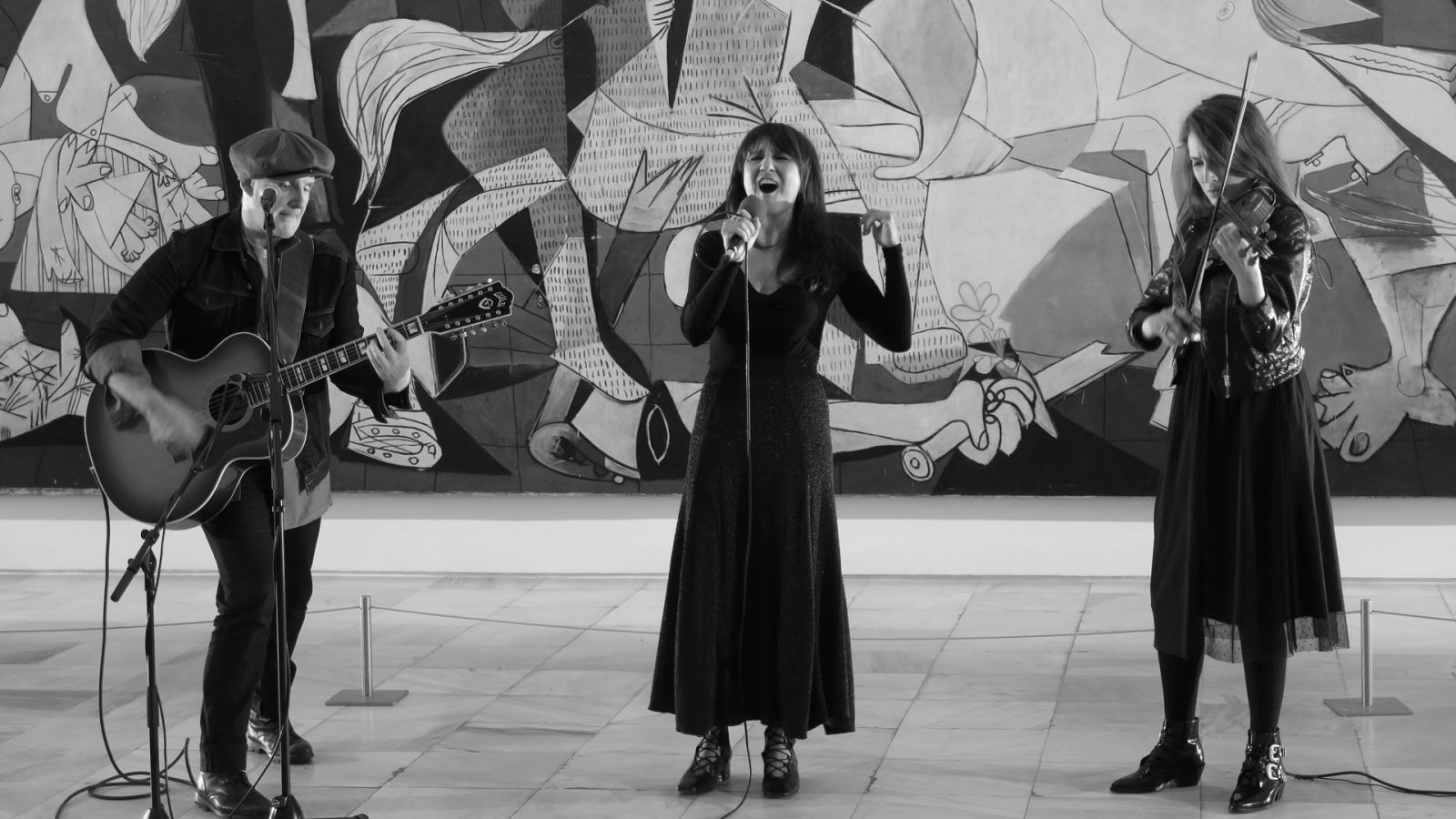 Suena Guernica - Amaral - Llévame muy lejos - 12/04/17 - Ver ahora