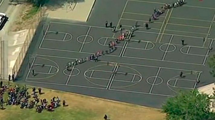  - Un tiroteo en una escuela de primaria de San Bernardino deja dos muertos