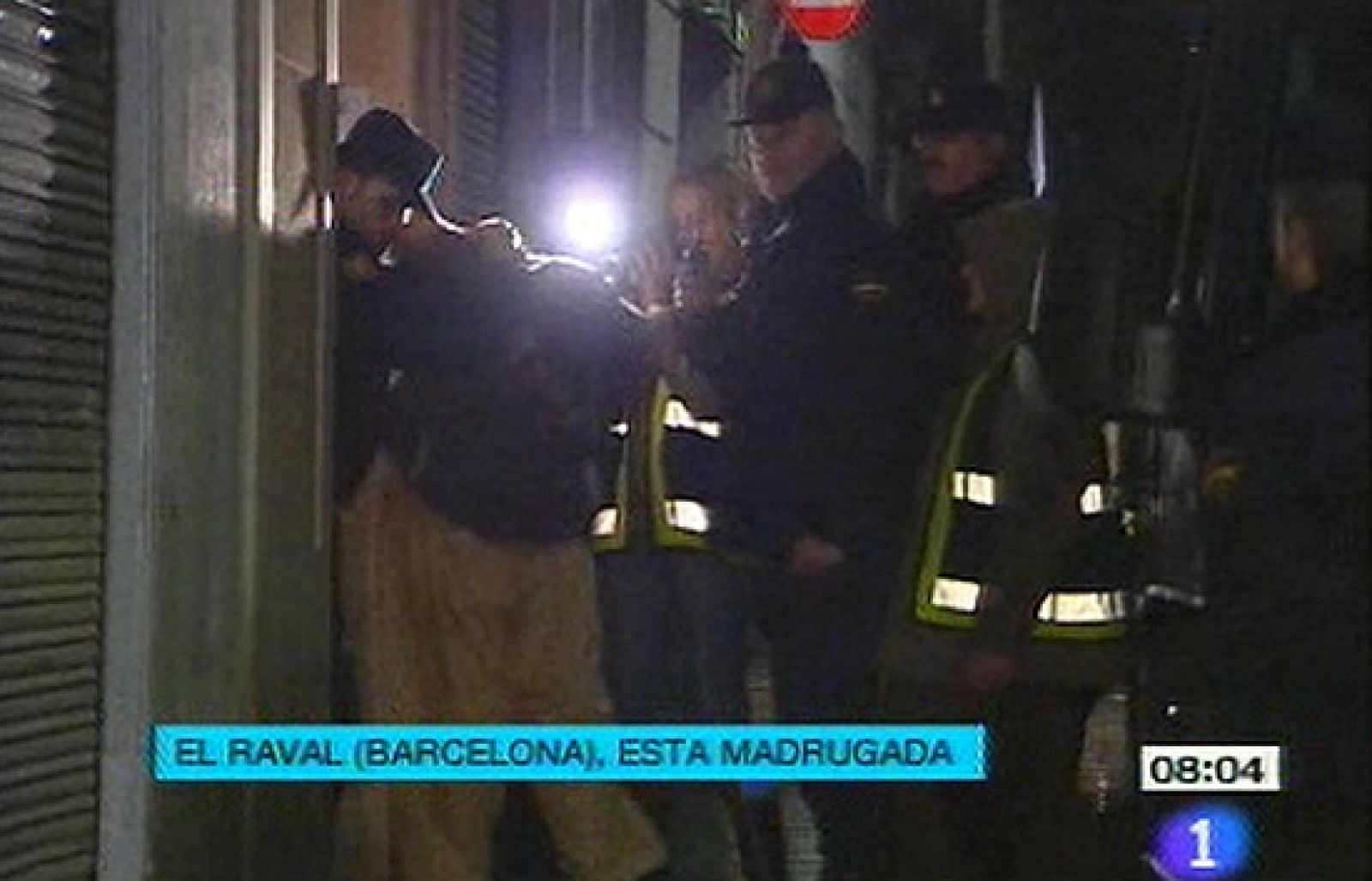 El juez Fernando Grande Marlaska ha ordenado la detención en el barrio de El Raval en Barcelona de diez personas,en el marco de una operación contra el terrorismo islamista.