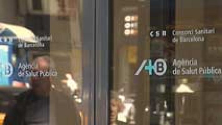 Telediario 1 - Dos adultos de un centro para discapacitados en Barcelona mueren por la bacteria que causa la meningitis C
