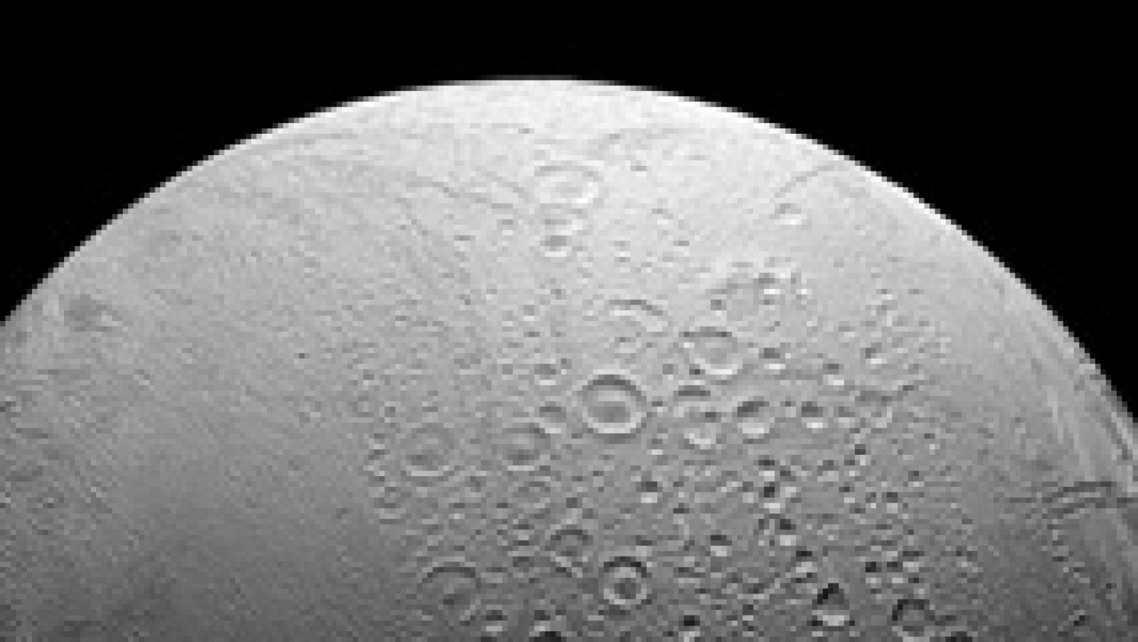 Telediario 1: La NASA confirma que Encélado, una de las lunas de Saturno, puede albergar vida microscópica | RTVE Play