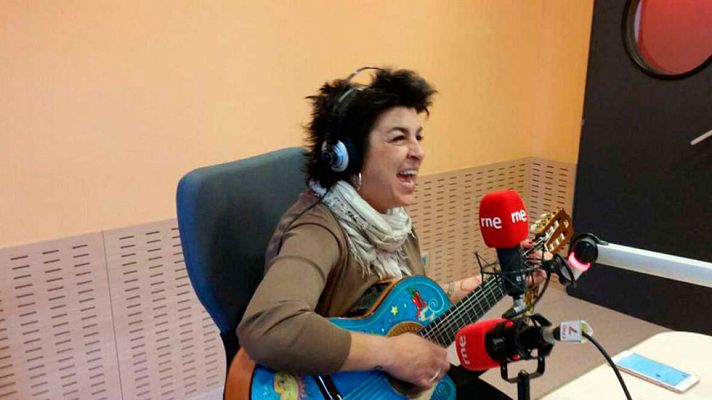 Telediario 1 - Amparo Sánchez repasa dos décadas de historia de Amparanoia