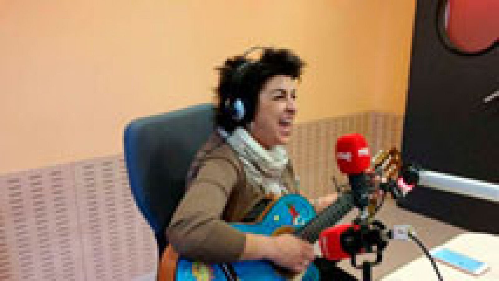 Amparo Sánchez repasa dos décadas de historia de Amparanoia