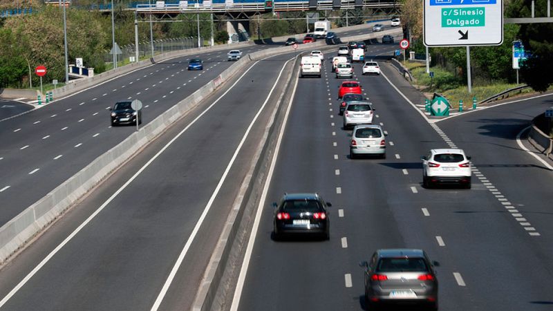 Retenciones kilométricas en Valencia y Madrid