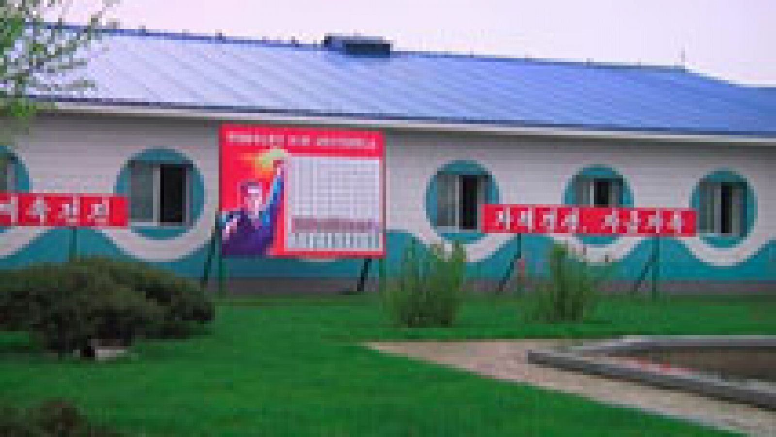 Telediario 1: Corea del Norte exhibe ante la prensa extranjera una piscifactoría | RTVE Play