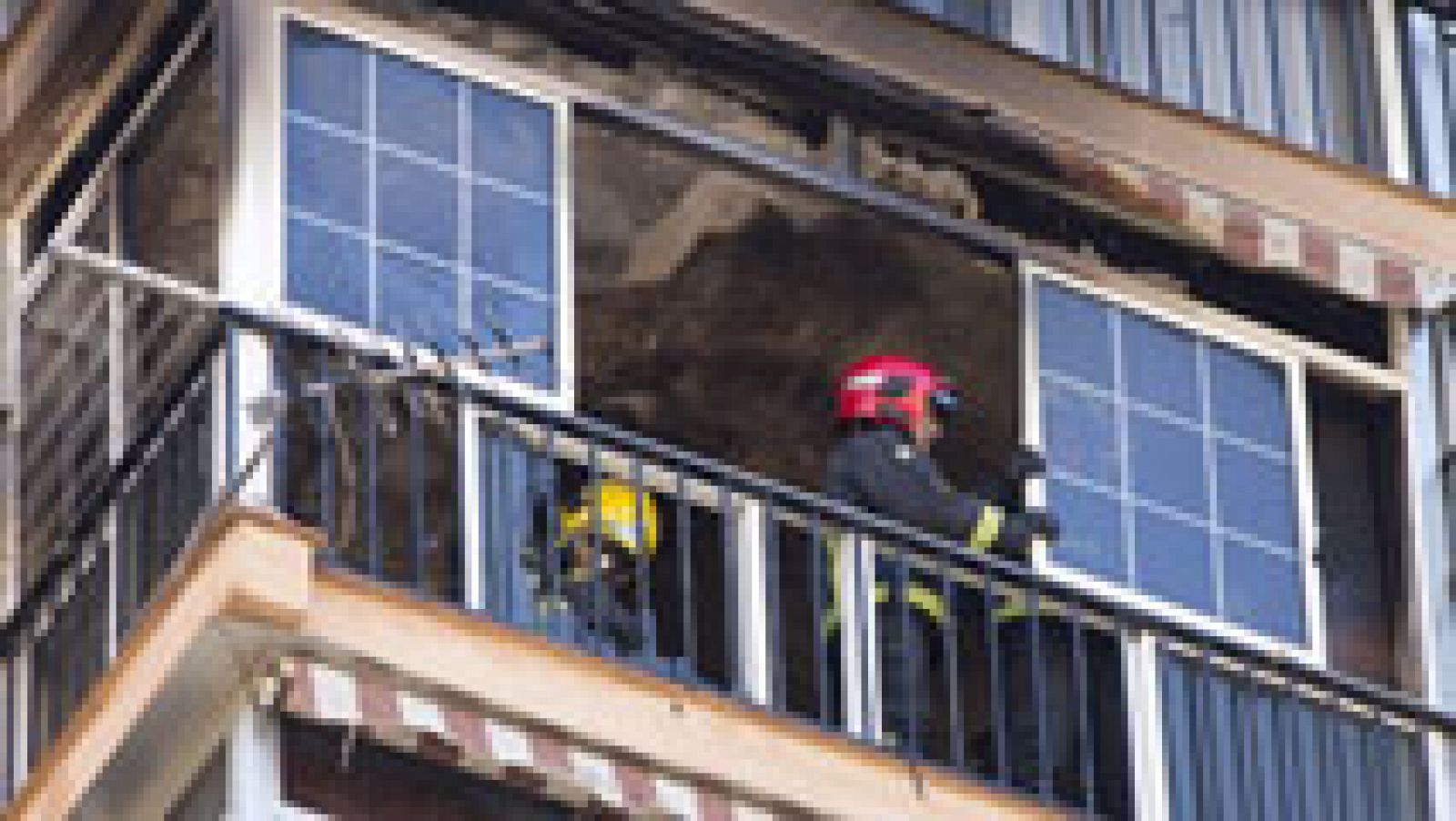 Telediario 1: Un muerto en Málaga en el incendio de su vivienda en la barriada de Ciudad Jardín | RTVE Play