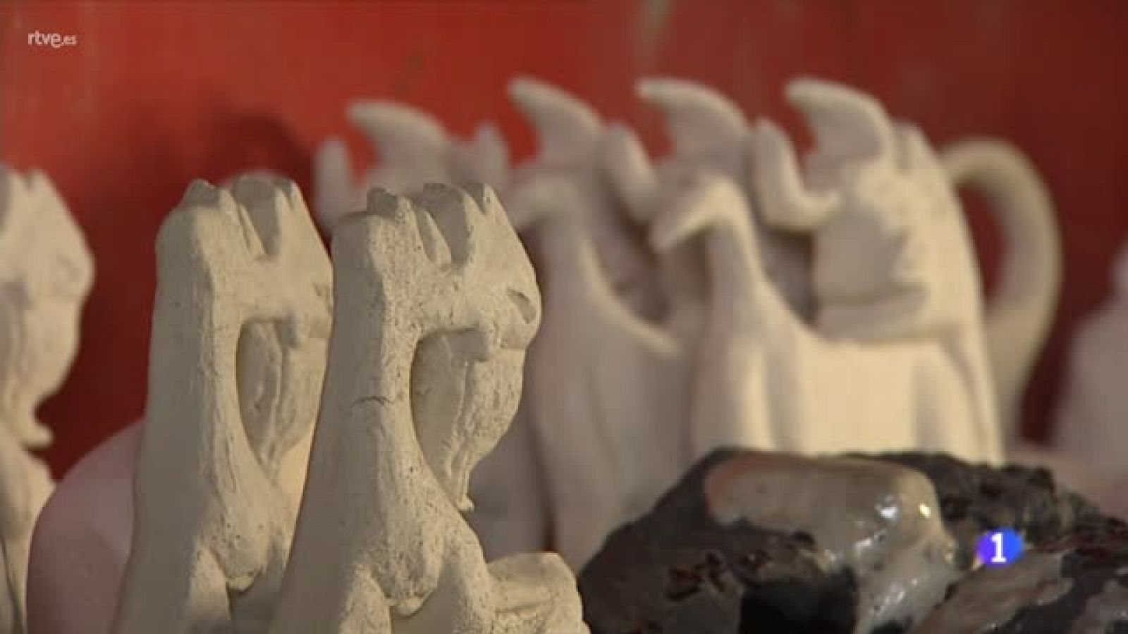 Joselu Domínguez, del paro a vender piezas de cerámica al Museo Picasso de Málaga y al Thyssen | Ver