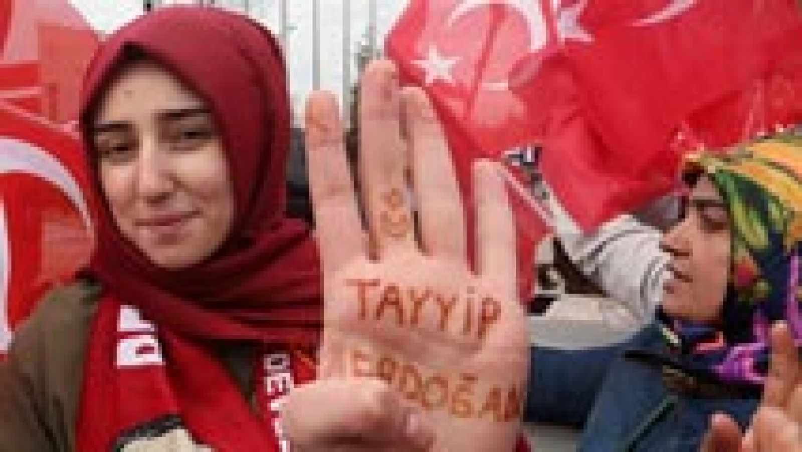 Telediario 1: Los observadores internacionales afirman que el referéndum turco no cumplió con los mínimos democráticos  | RTVE Play