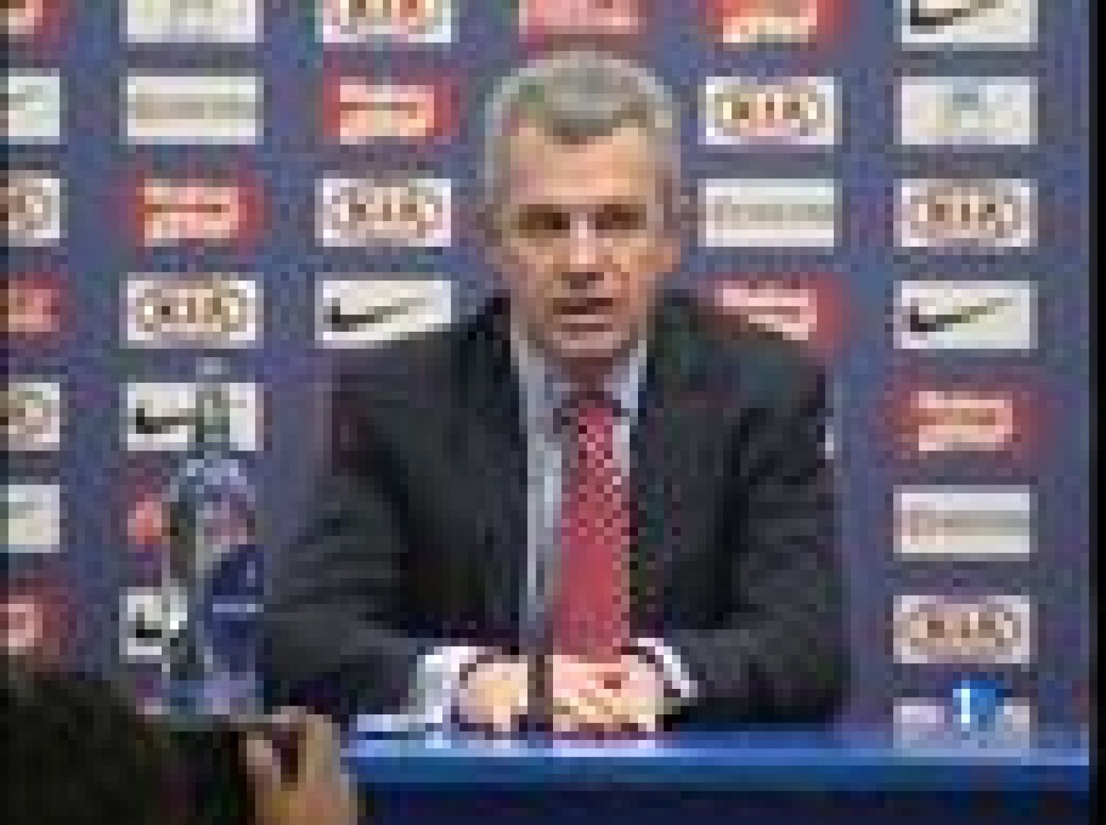 Javier Aguirre se ha despedido de manera caballerosa del club en el que ha trabajado durante dos temporadas y media.