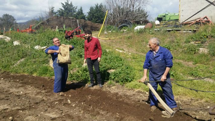 Aquí la Tierra - ¿Quiénes son Los Coplas?