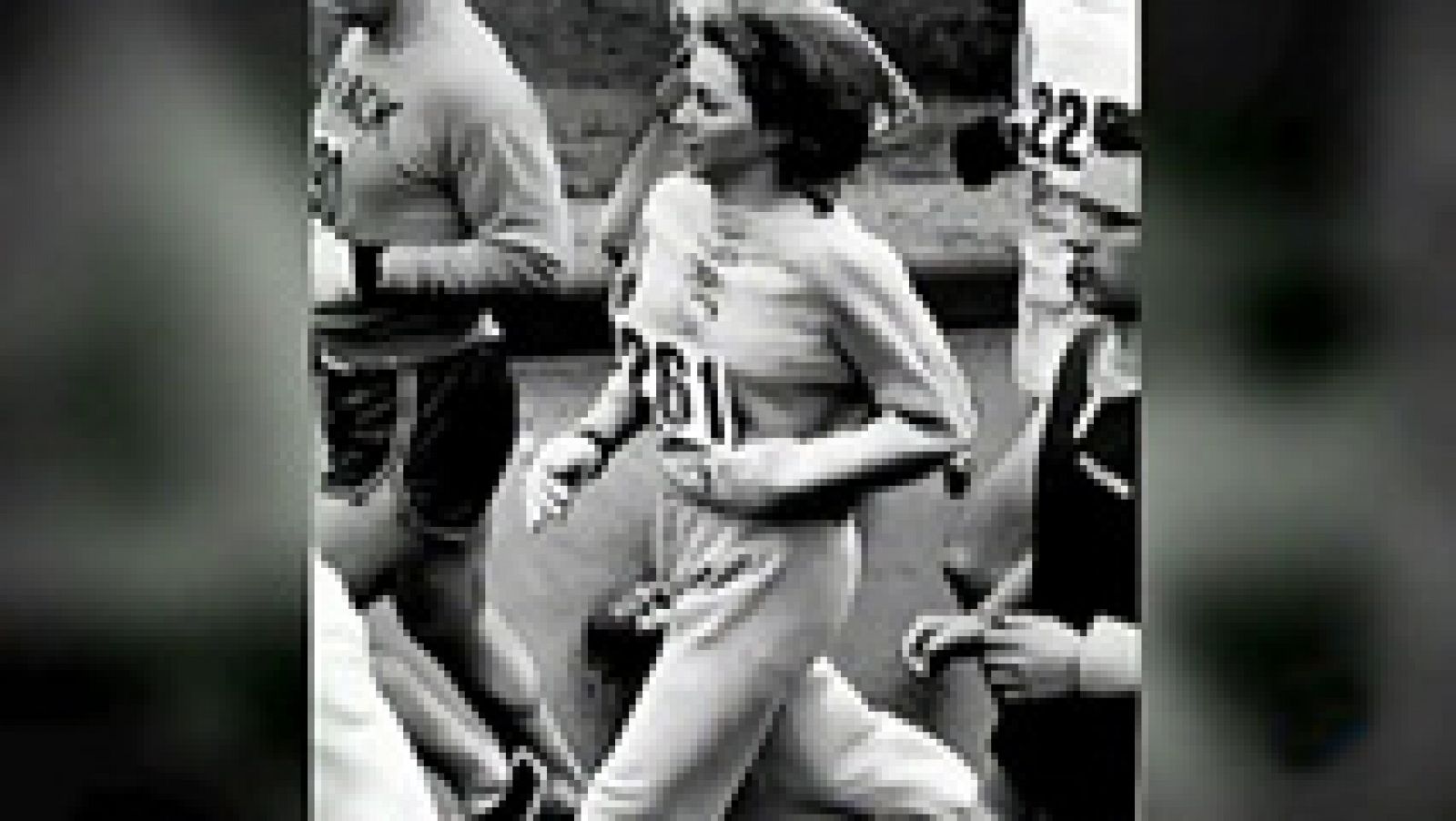 Telediario 1: Kathrine Switzer, primera mujer que corrió un maratón, regresa a Boston 50 años después para hacer la misma carrera | RTVE Play