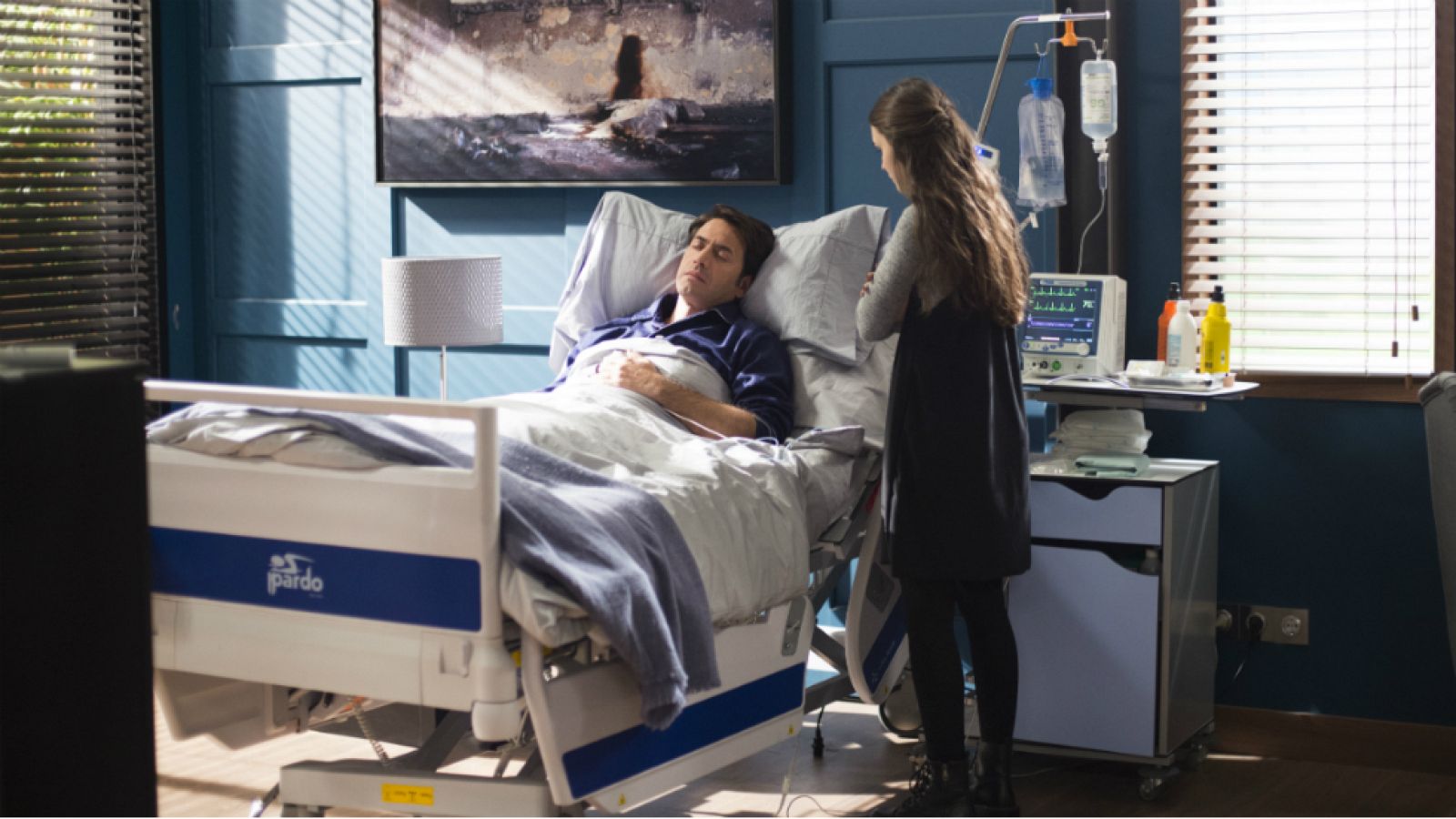 iFamily - Luis entra en coma tras escuchar las palabras de su hija Laura