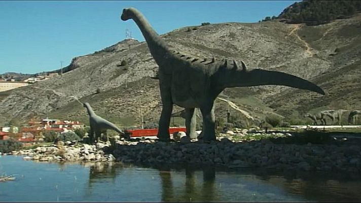 Universo UNED - La armadura de los últimos gigantes