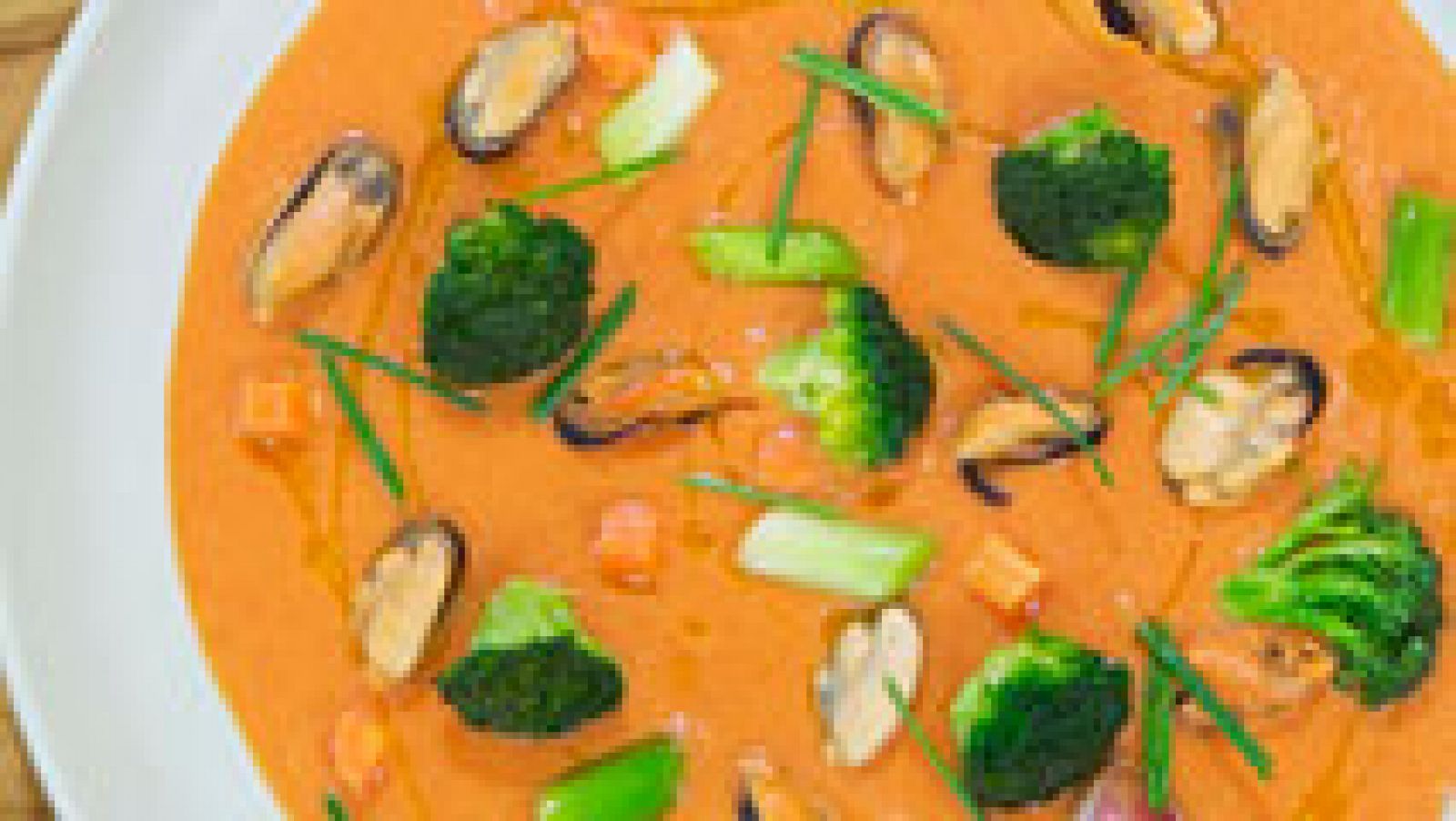 Torres en la cocina - Gazpacho asado con mejillones en escabeche