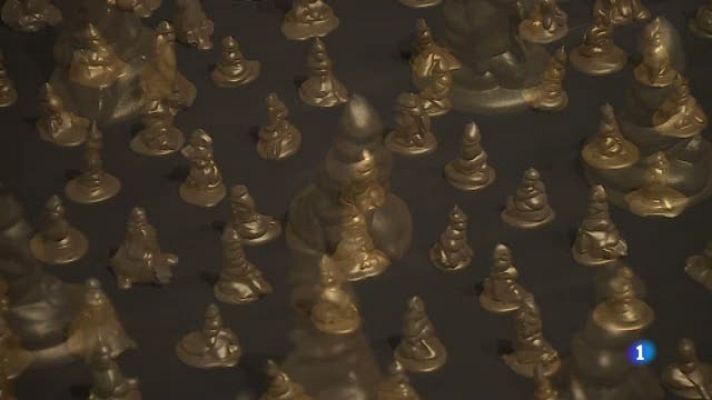 L'Informatiu - L' artista Jordi Fulla presenta "Anatomia d'una illa a ulls clucs" al Museu de Montserrat