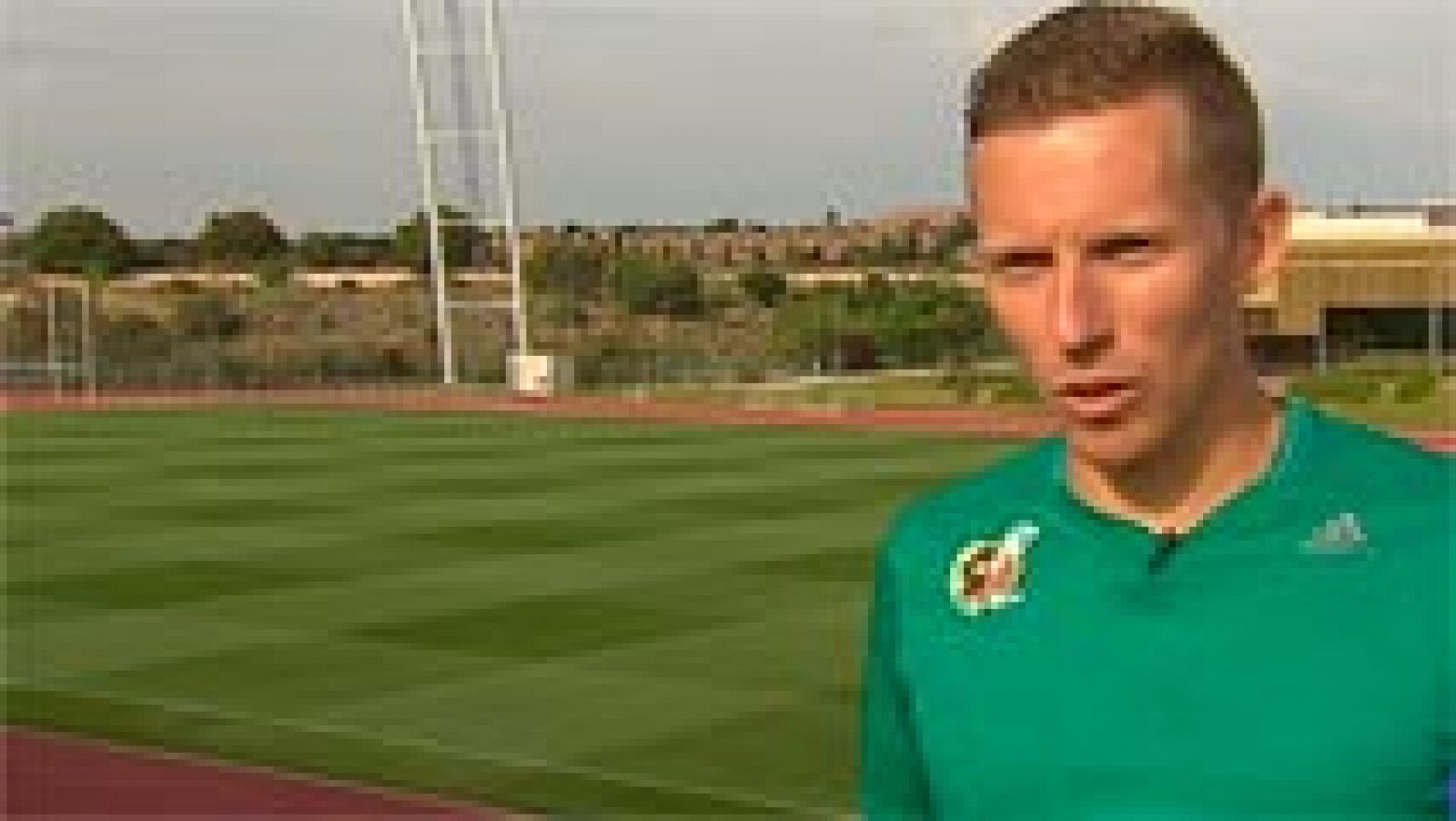 El árbitro del Clásico se muestra "ilusionado" ante TVE | Ver