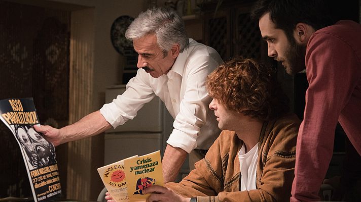 Cuéntame cómo pasó - E=MC2