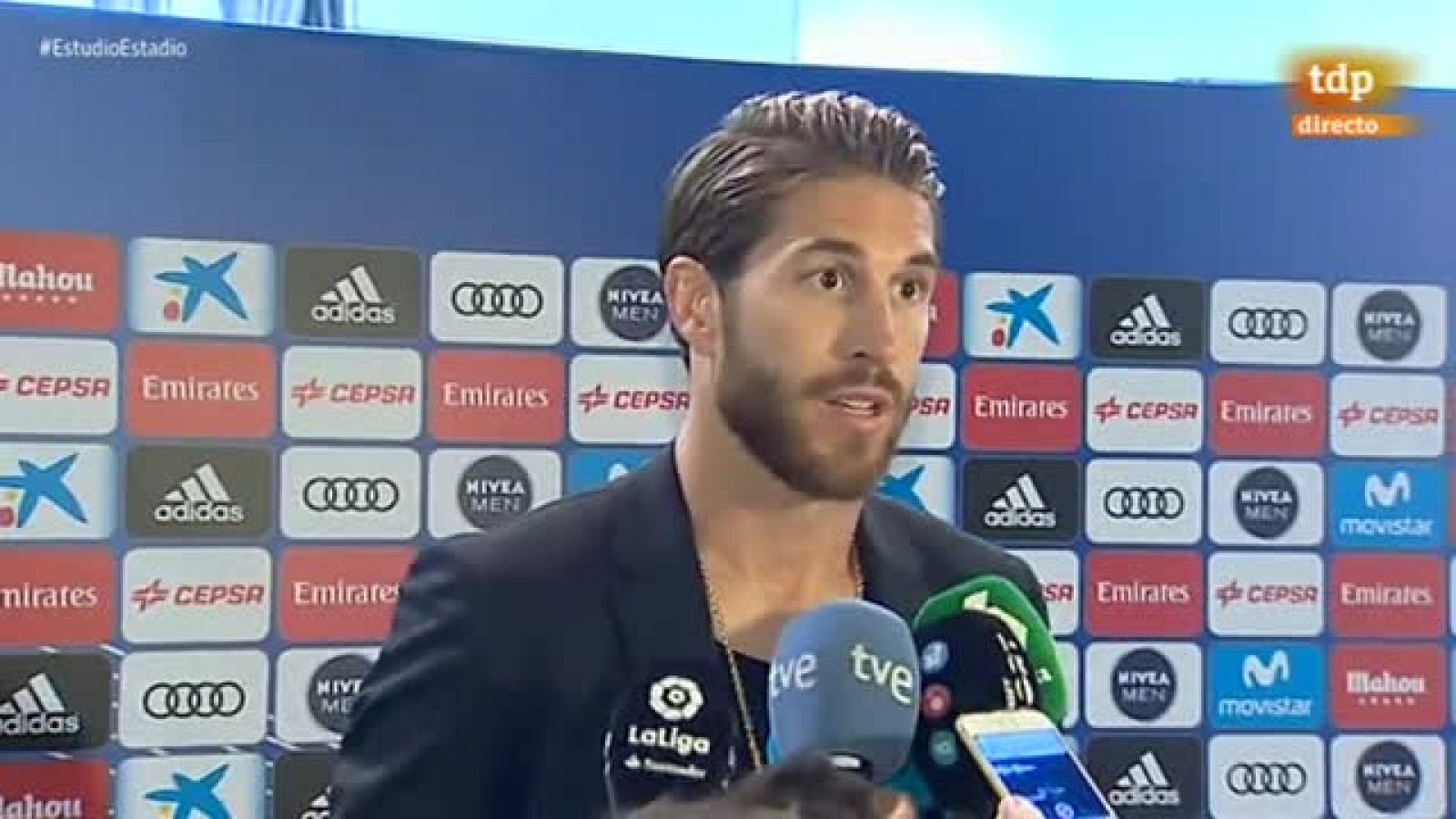 Ramos: "Piqué con tanta queja y tanto tuit se ha llevado el gato al agua"