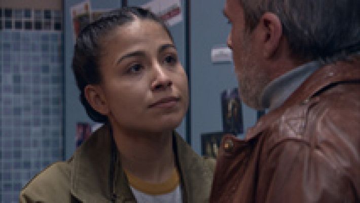 Servir y proteger - Nacha a Elías: "No soportas que sea lesbiana"