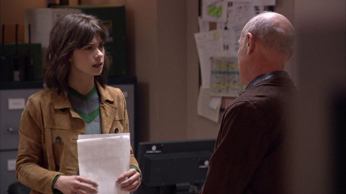 Servir y proteger - Alicia sospecha de Martínez