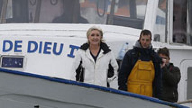 La carrera electoral entre Macron y Le Pen se aprieta