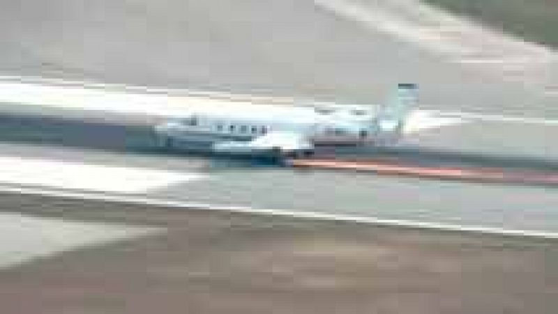 Un avión aterriza de emergencia en Florida tras perder una rueda en el aire