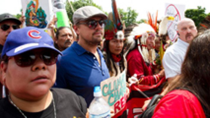 Una protesta recorre Washington por el clima y contra Trump