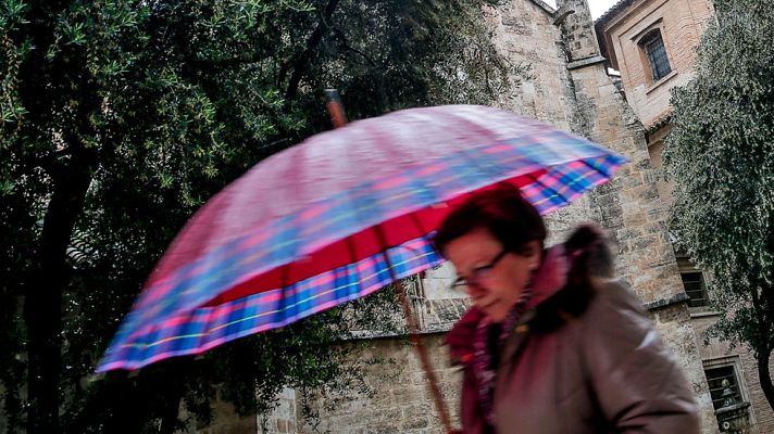 Telediario 1 - El mal tiempo se mantendrá hasta mañana