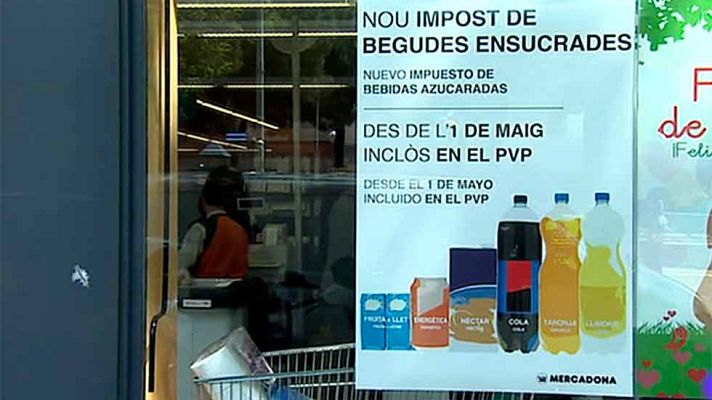 Telediario 1 - Cataluña grava desde hoy las bebidas azucaradas