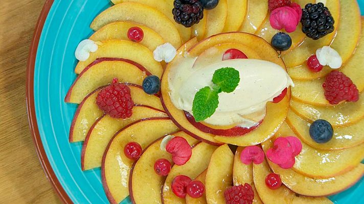 RTVE Cocina - Carpaccio de melocotón con helado