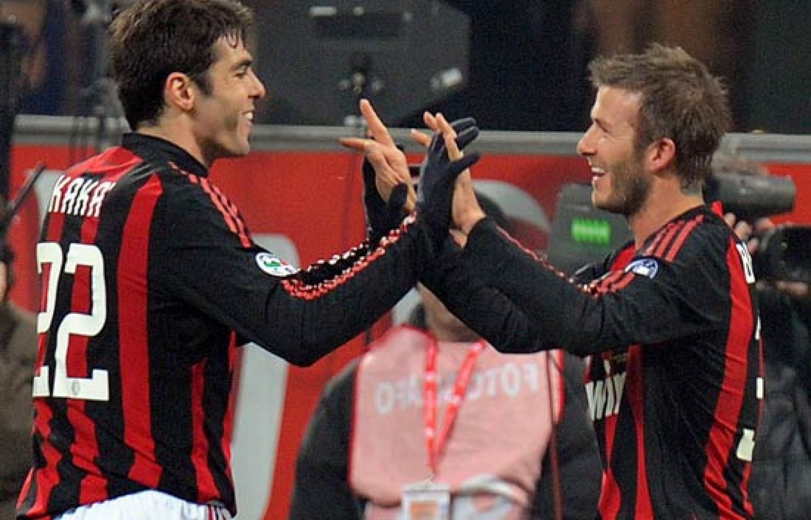 Beckham quiere quedarse en el Milan | Ver