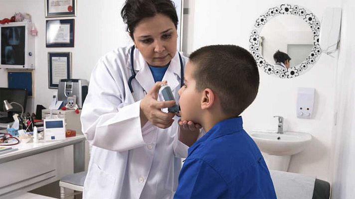 Telediario 1 - Un 12% de los niños españoles sufren asma y la mitad no están diagnosticados