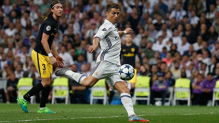 Telediario 1 - Un insaciable Cristiano Ronaldo sigue batiendo records en la Champions