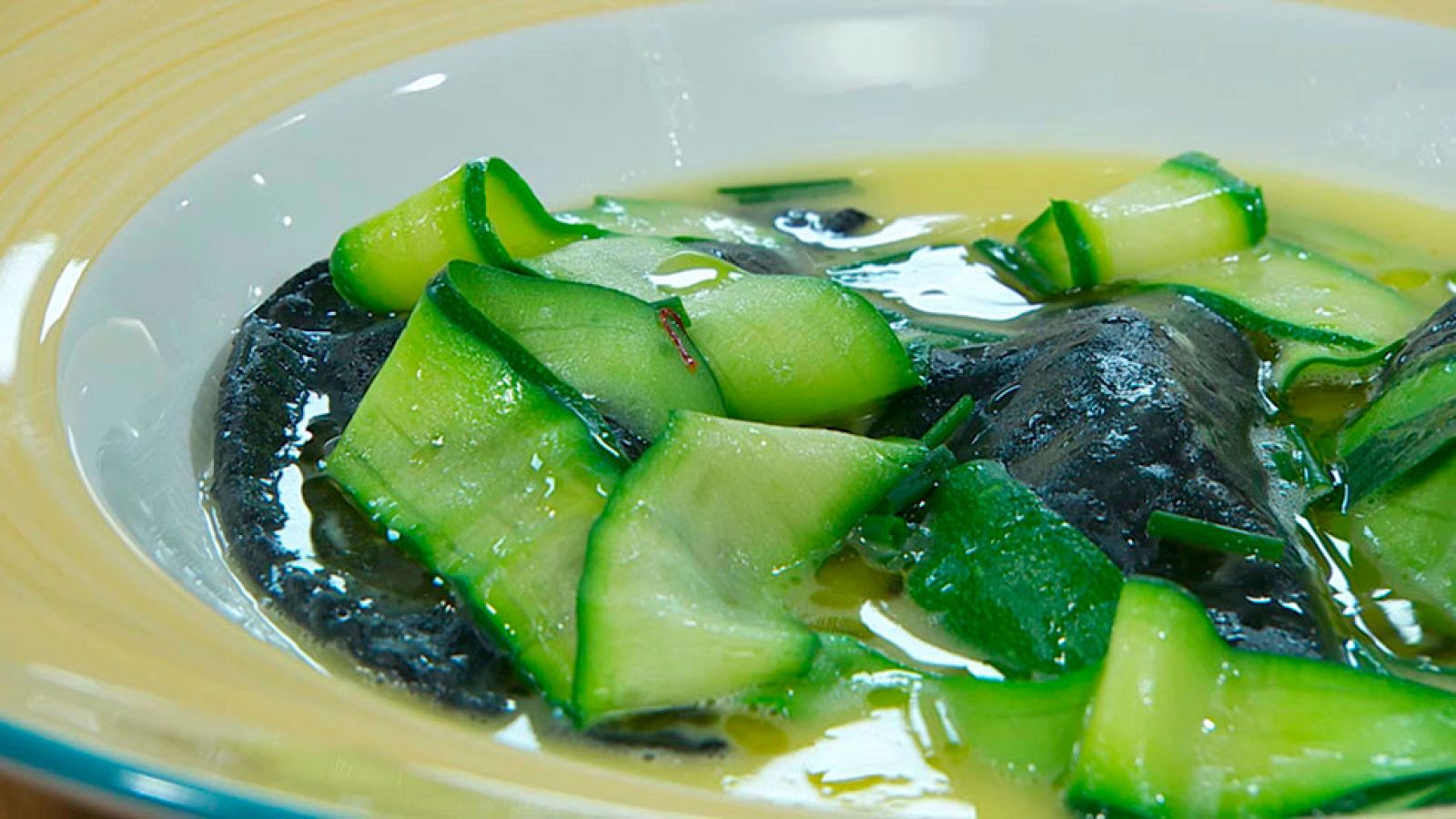 Torres en la cocina - Empanadillas de pasta negra