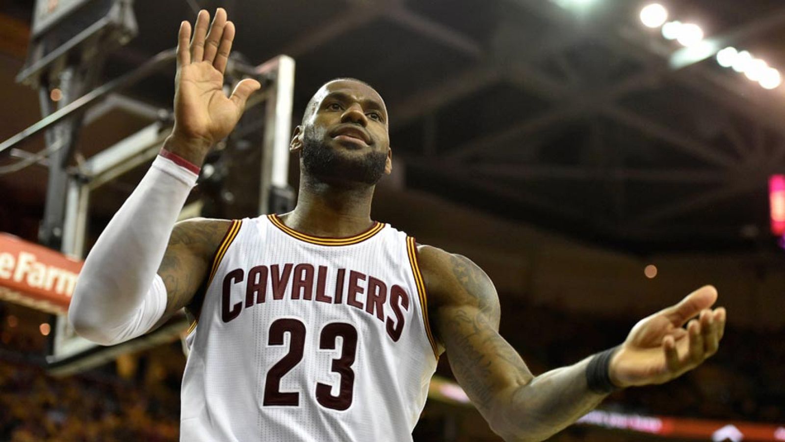 LeBron James sigue haciendo historia en la NBA y supera a Abdul Jabbar | Ver