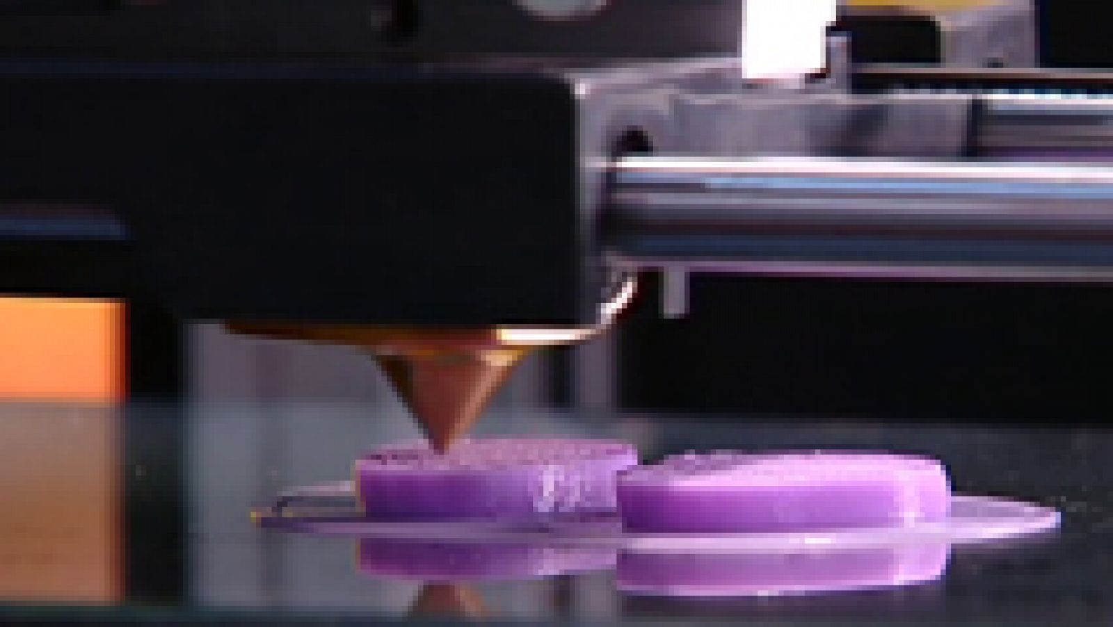 El Gobierno de Cataluña invertirá 28 millones de euros para crear un hub mundial de impresion 3D en Barcelona. La plataforma busca impulsar el desarrollo de este tipo de tecnología que, con su revolucionario método para crear objetos, está cambiando