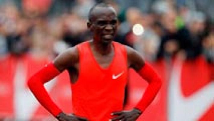 Kipchoge corre el maratón más rápido de la historia | Ver
