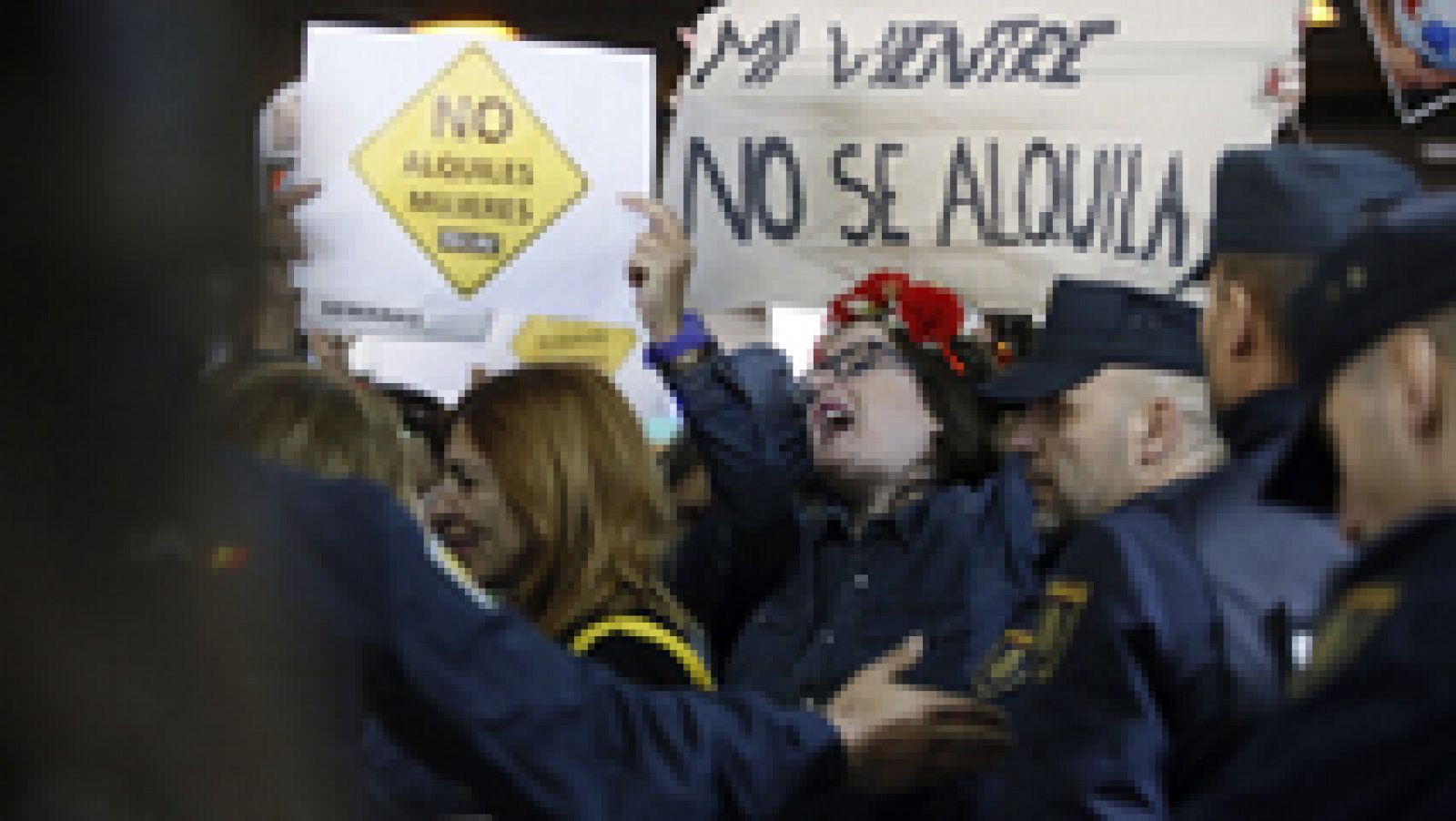 Informativo 24h: Una feria de gestación subrogada en Madrid levanta las críticas entre distintas organizaciones feministas | RTVE Play