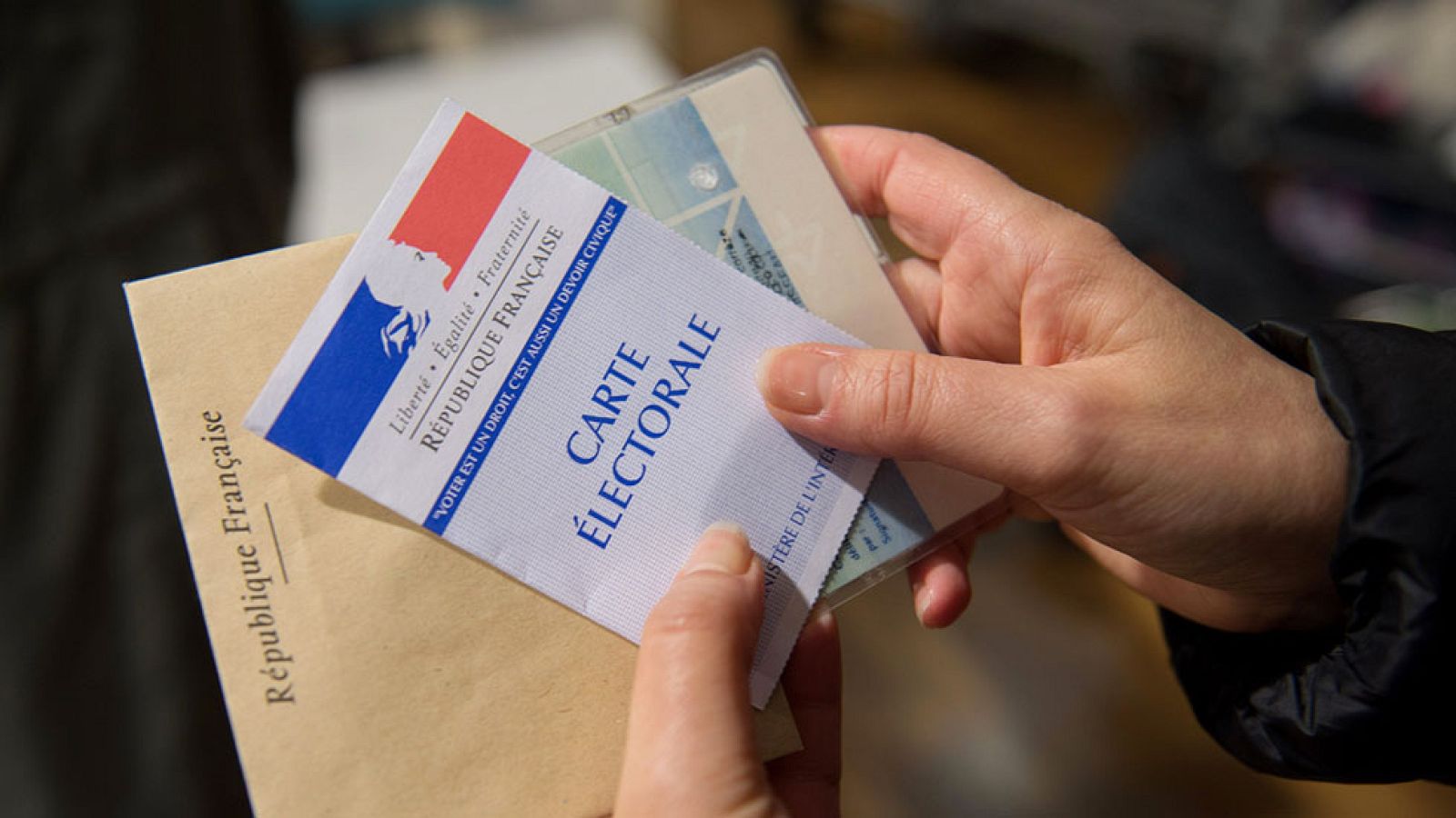 Los programas económicos de los dos candidatos son antagónicos